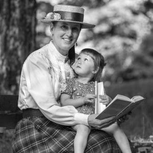 Countess Greta with a child